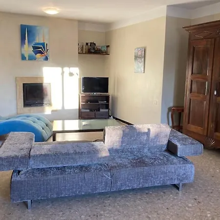 Yvette Holiday home